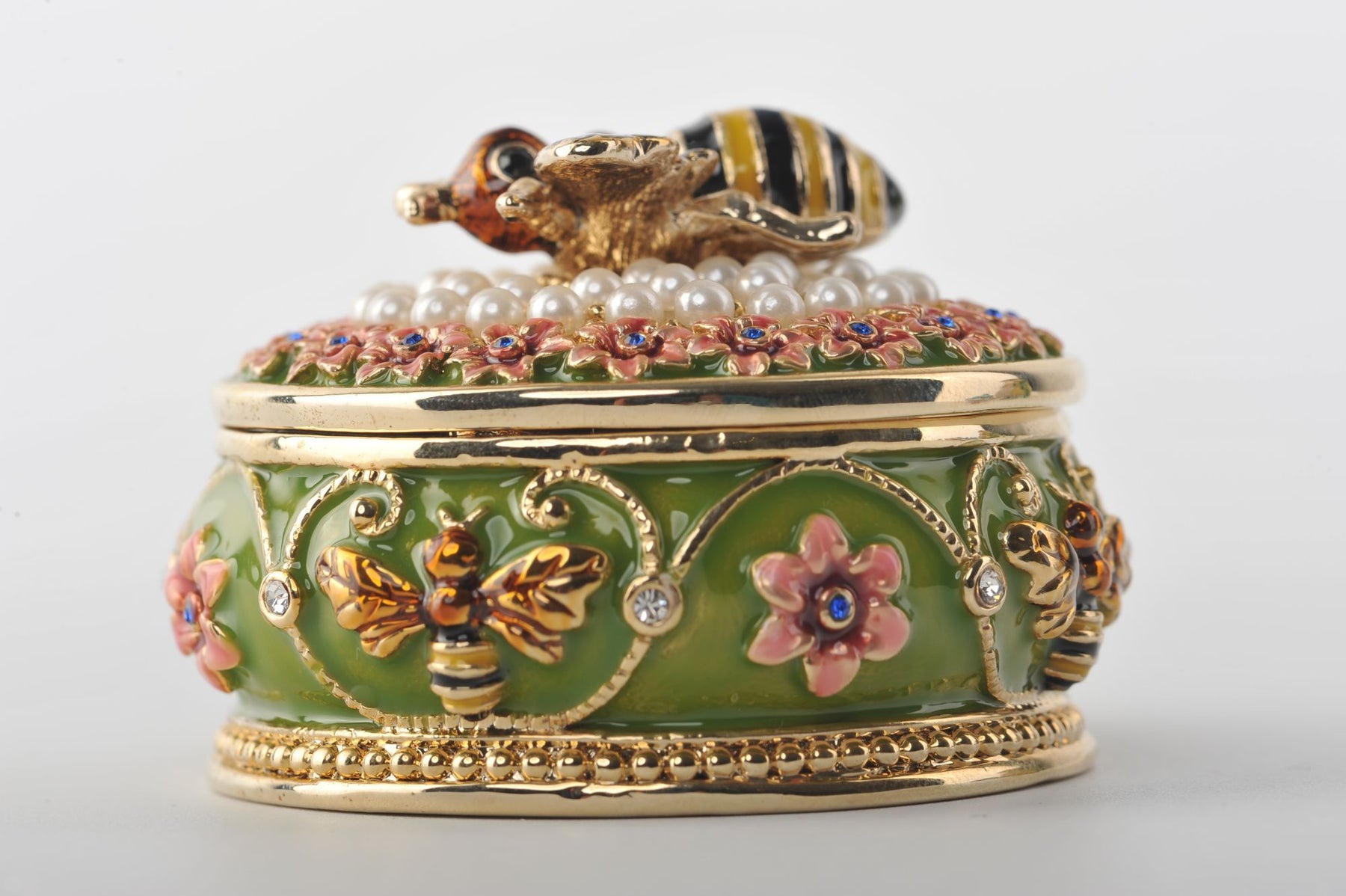 Keren Kopal Green Box with Pearls and a Bee