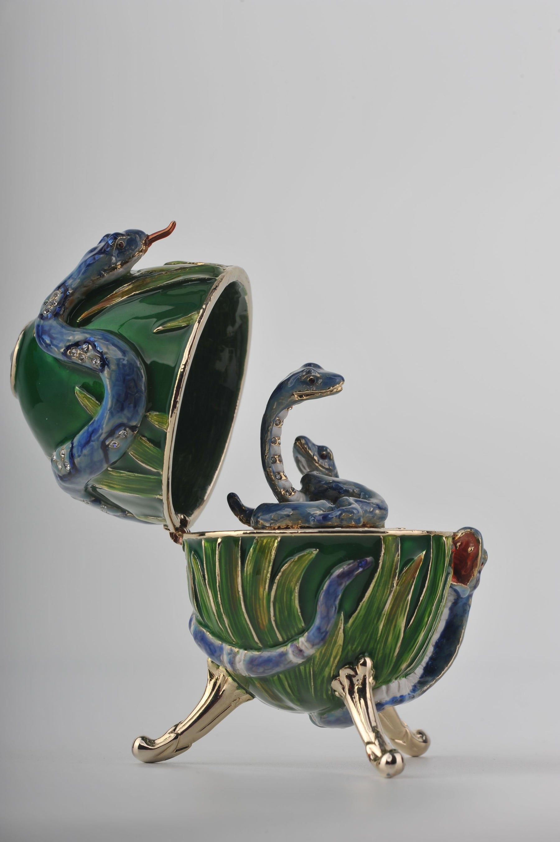 Keren Kopal Green Egg with Snakes