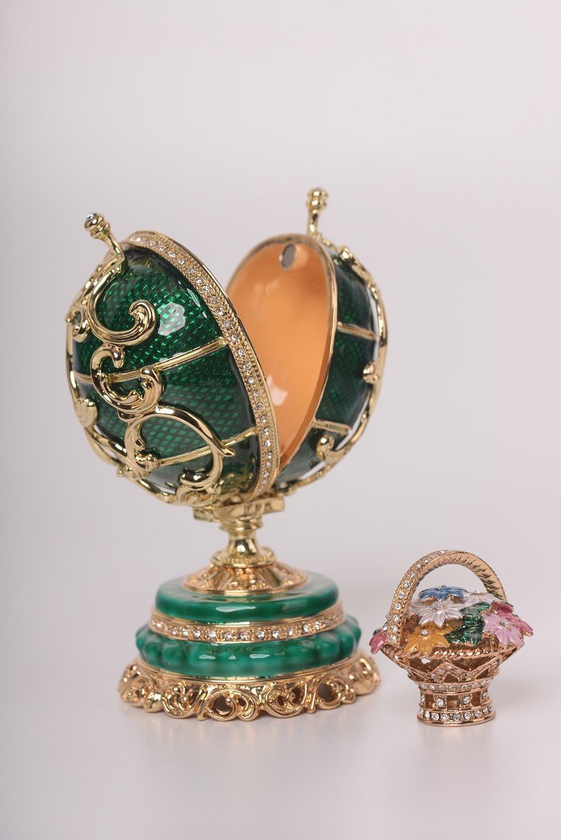 Keren Kopal Green Faberge Egg with a Removable Flower Bouquet