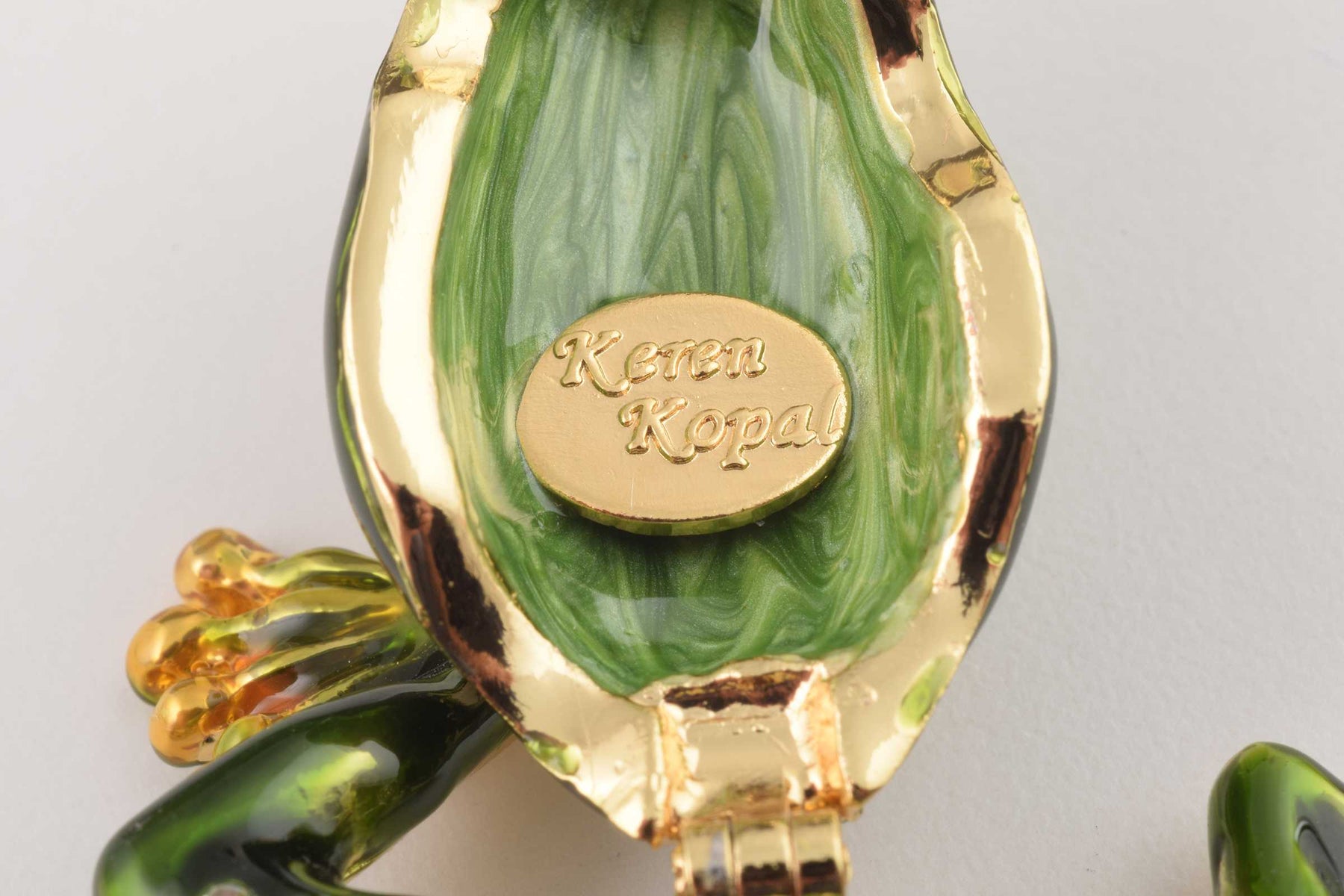 Keren Kopal Green Frog with a Flower