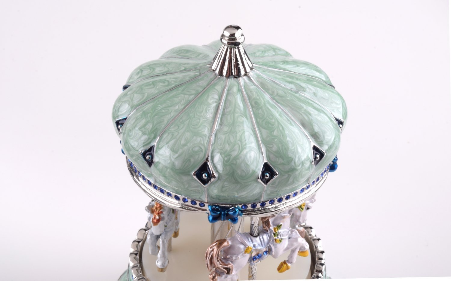 Keren Kopal Green Musical Carousel