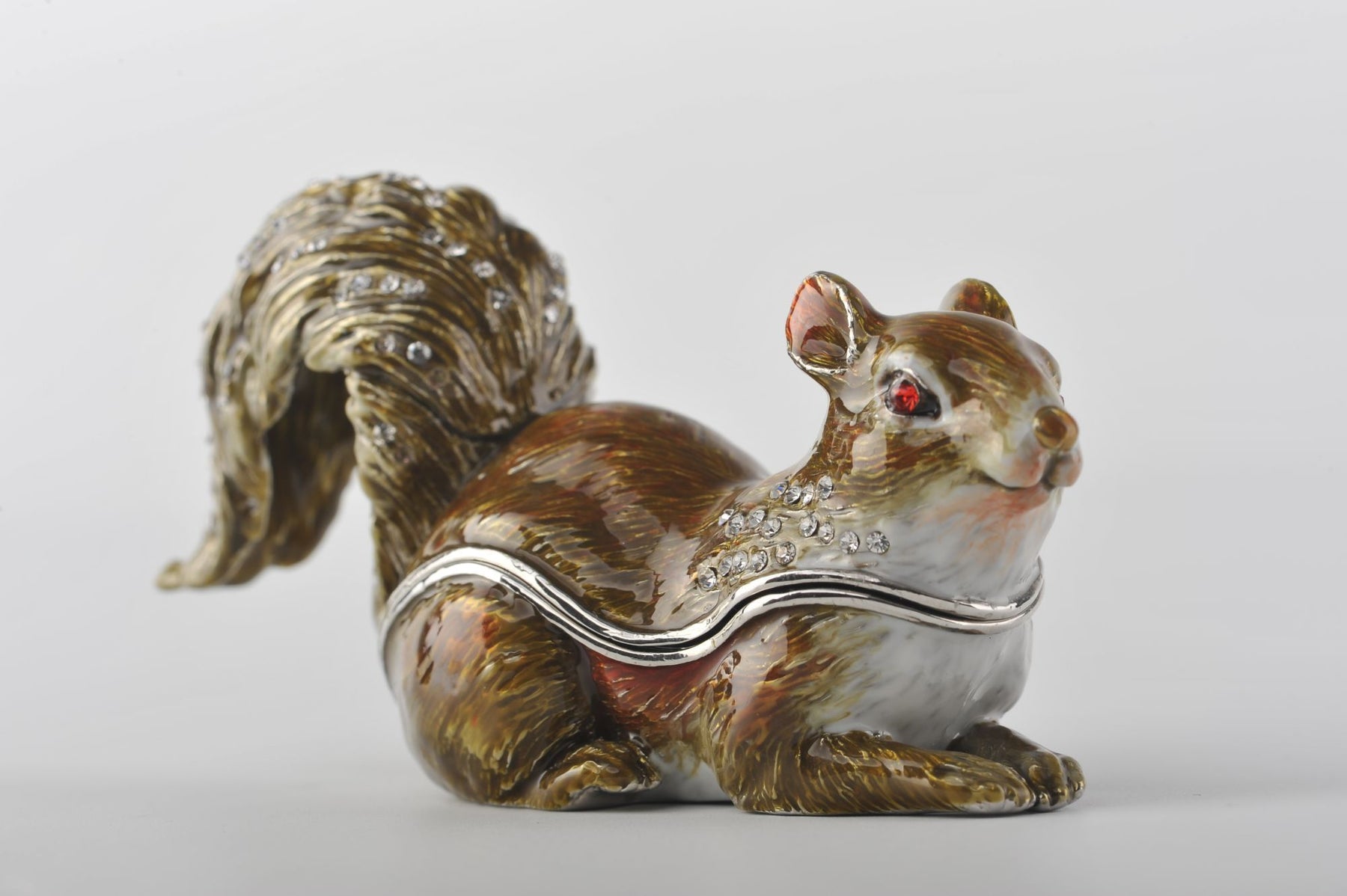 Keren Kopal Grey Squirrel with Red Eyes