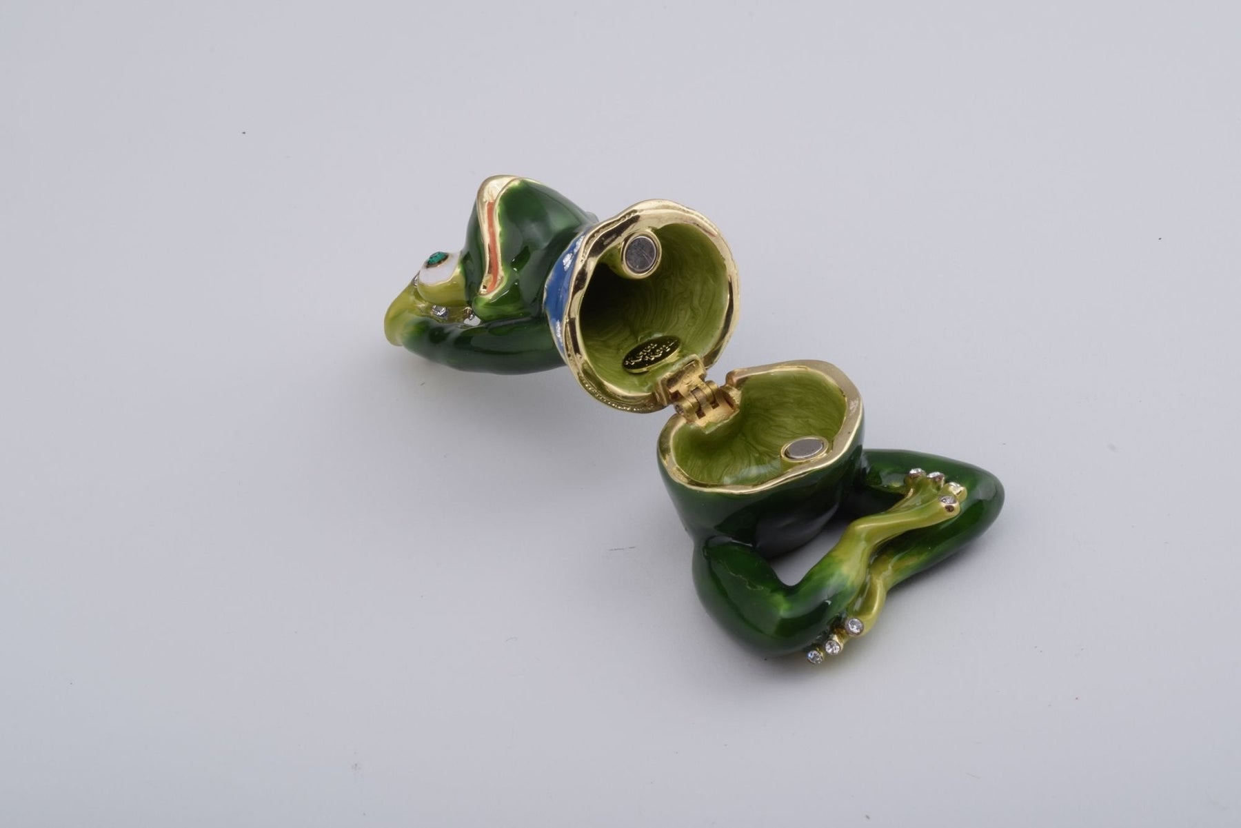 Keren Kopal Gymnastic Frog with a Blue Shirt