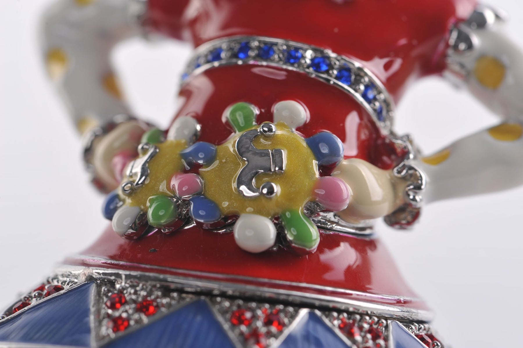 Keren Kopal Happy Female Clown