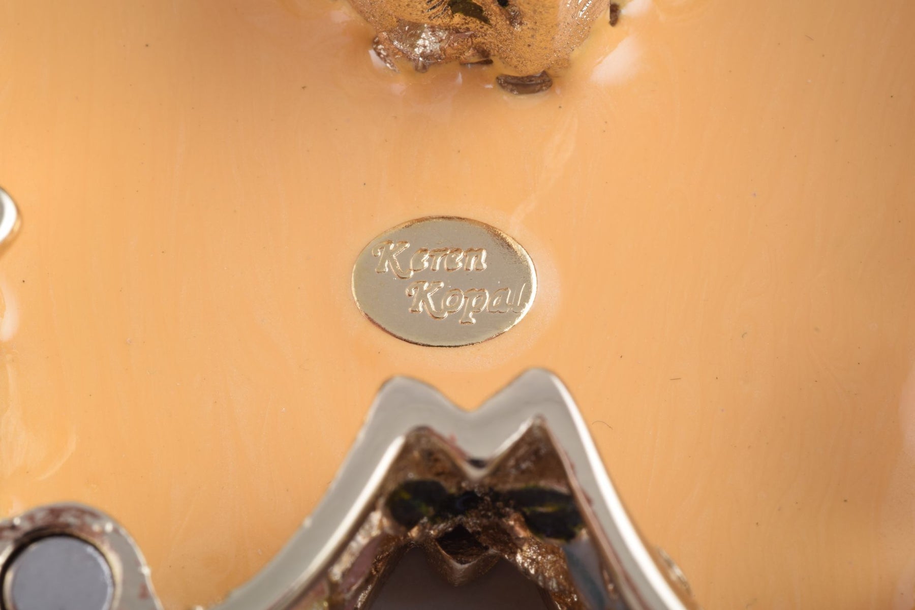 Keren Kopal Butterfly with Flowers