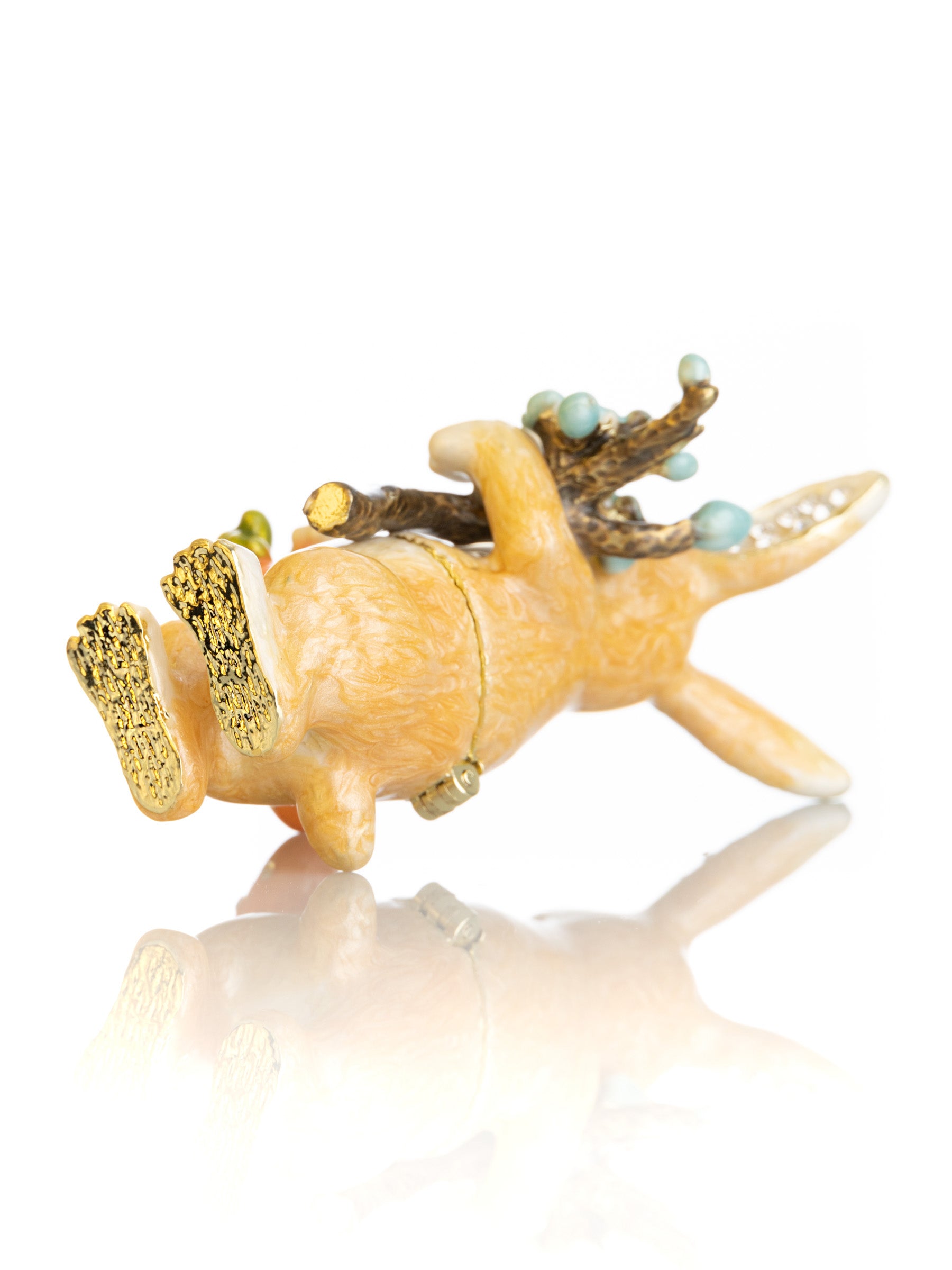 Keren Kopal Rabbit with carrot