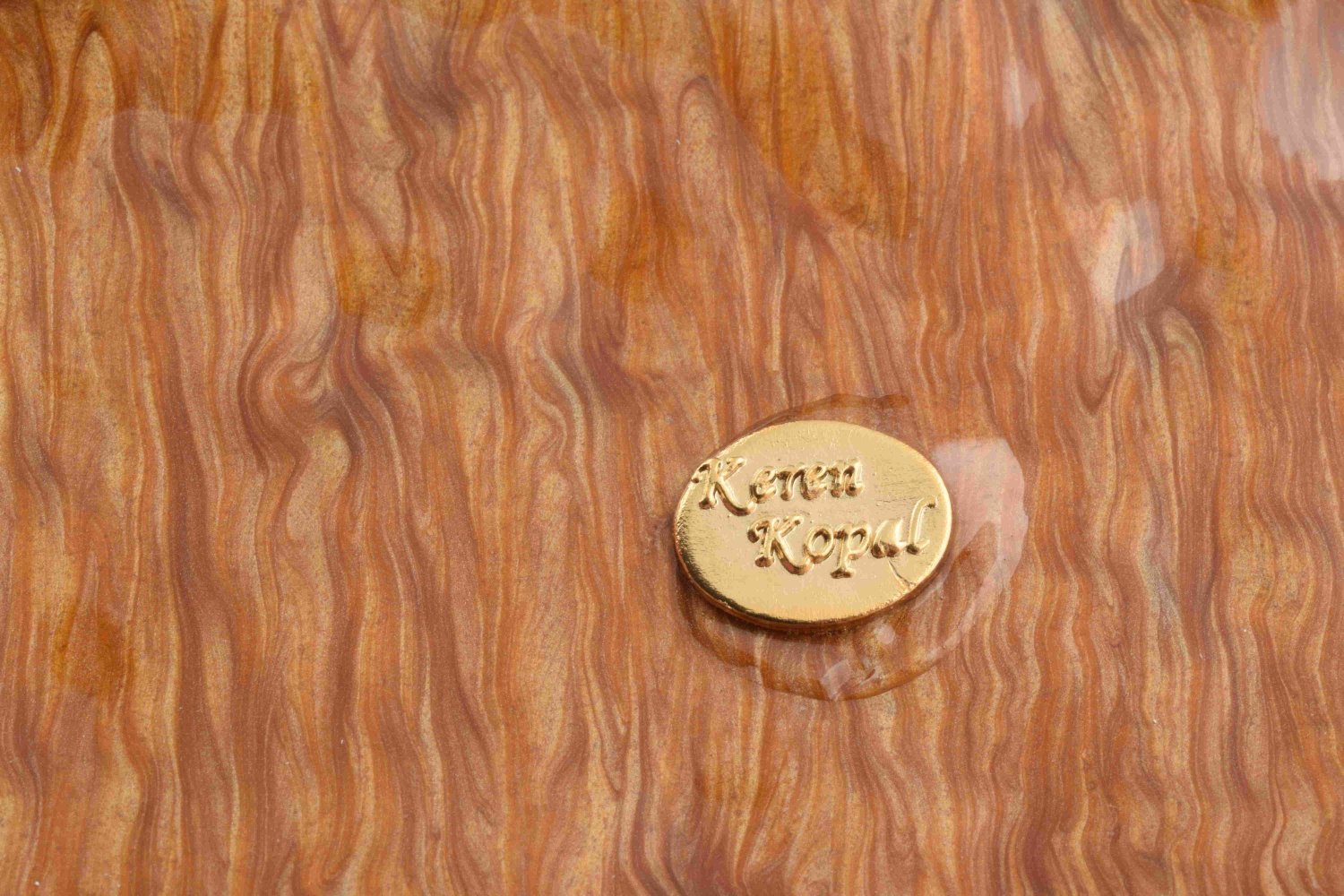 Keren Kopal Monkeys Carrying Monkey King