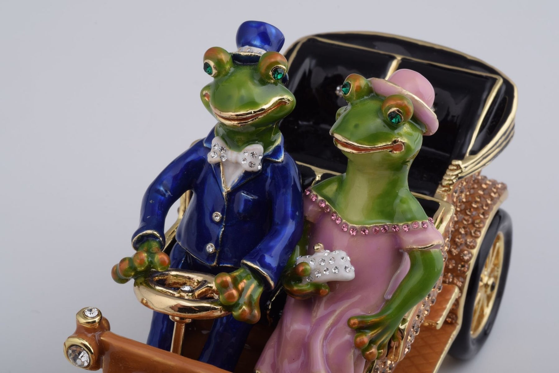 Keren Kopal Mr. & Mrs. Frog Car