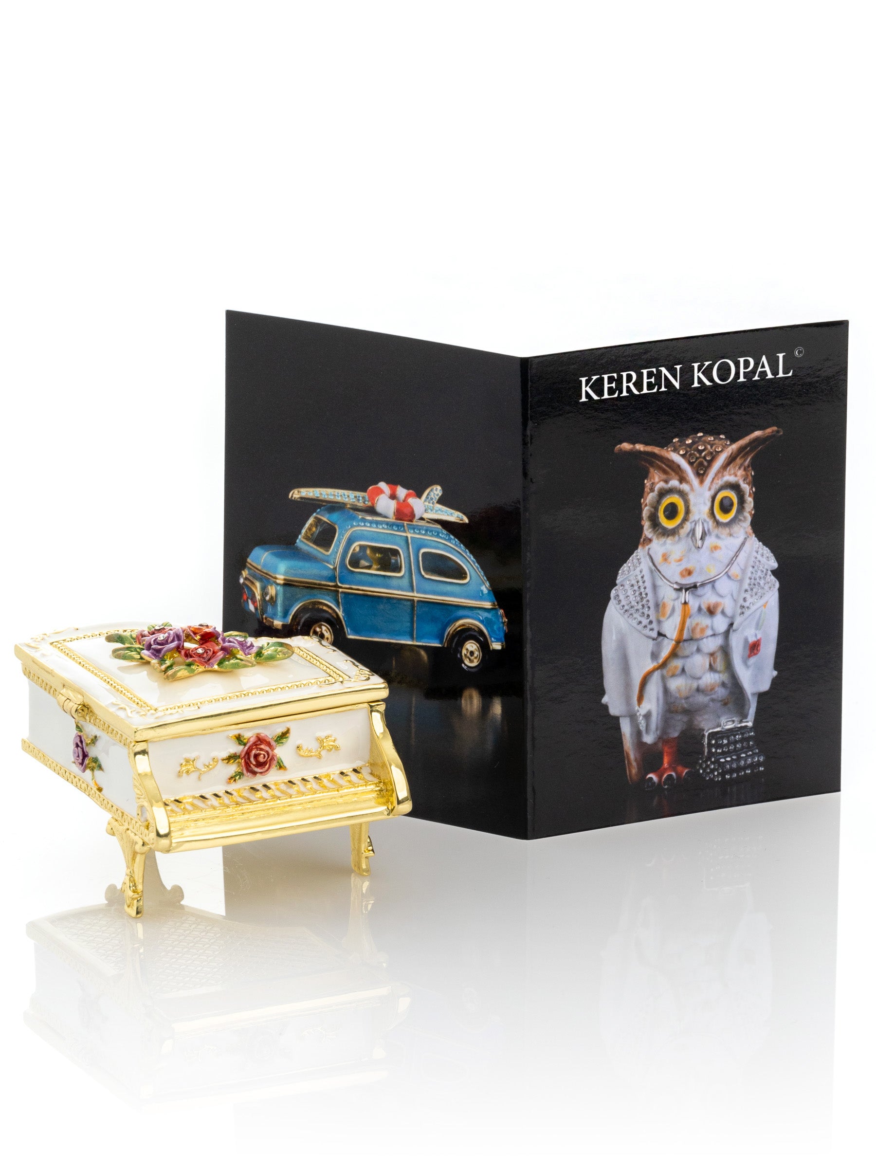 Keren Kopal White piano with flowers