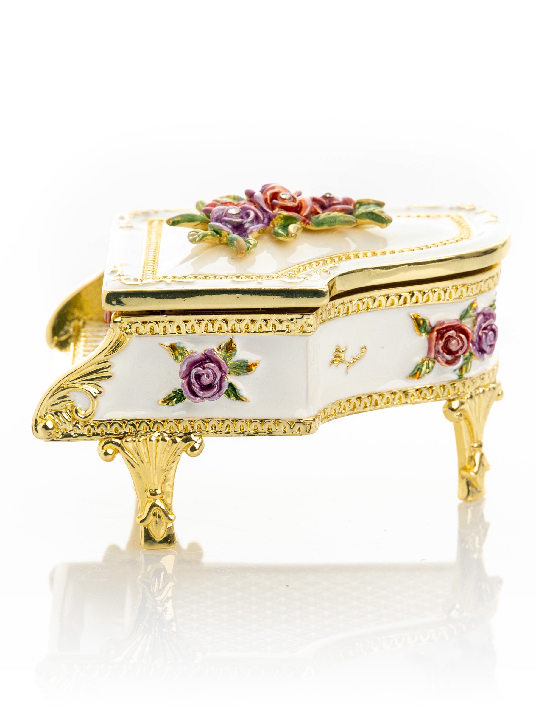 Keren Kopal White piano with flowers