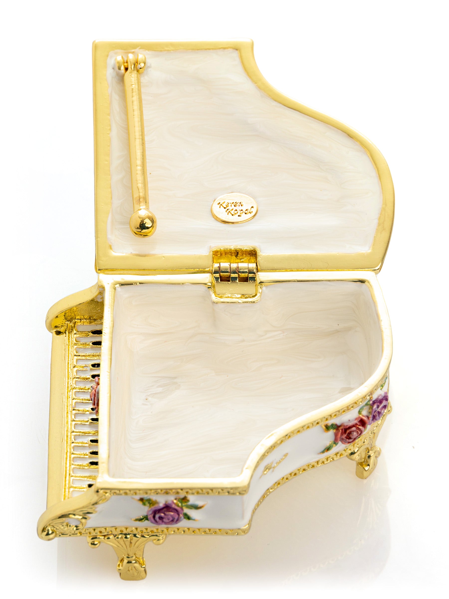 Keren Kopal White piano with flowers