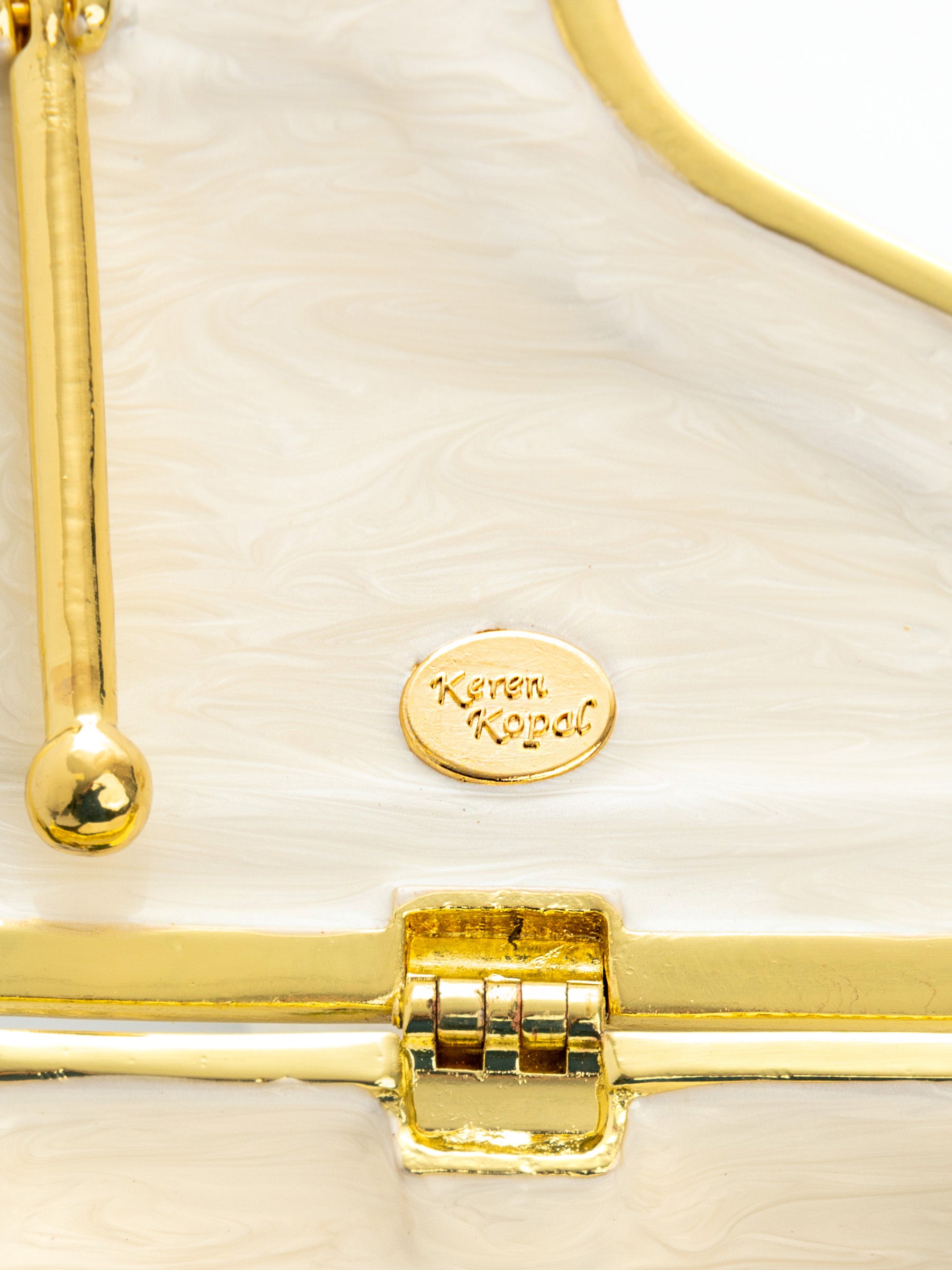 Keren Kopal White piano with flowers