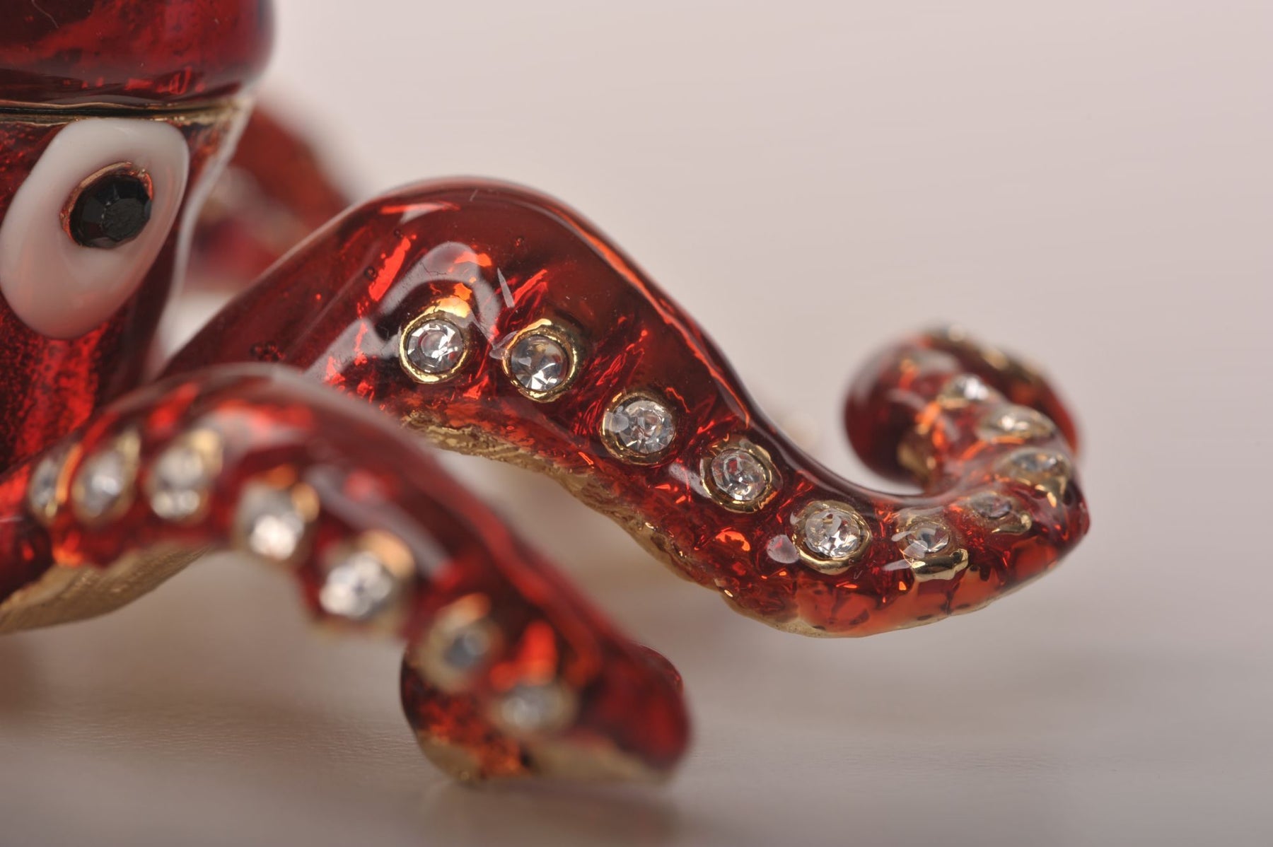 Keren Kopal Red Octopus