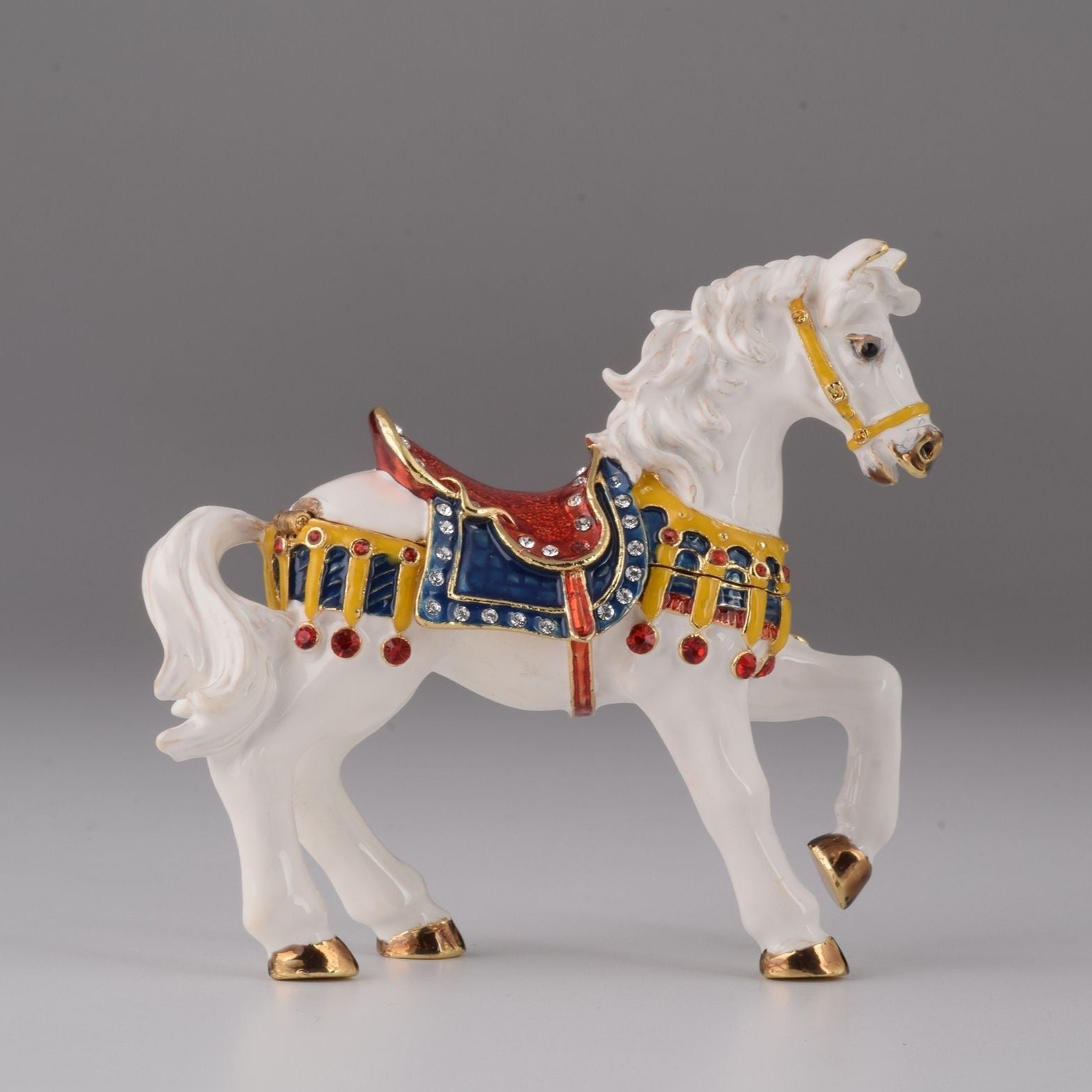 Keren Kopal Royal White Horse