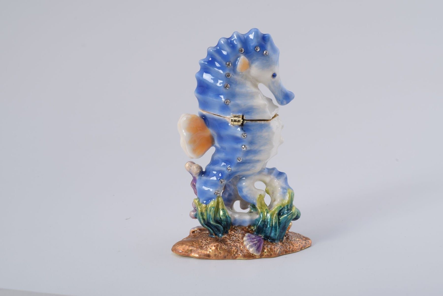 Keren Kopal Seahorse with a Baby Seahorse