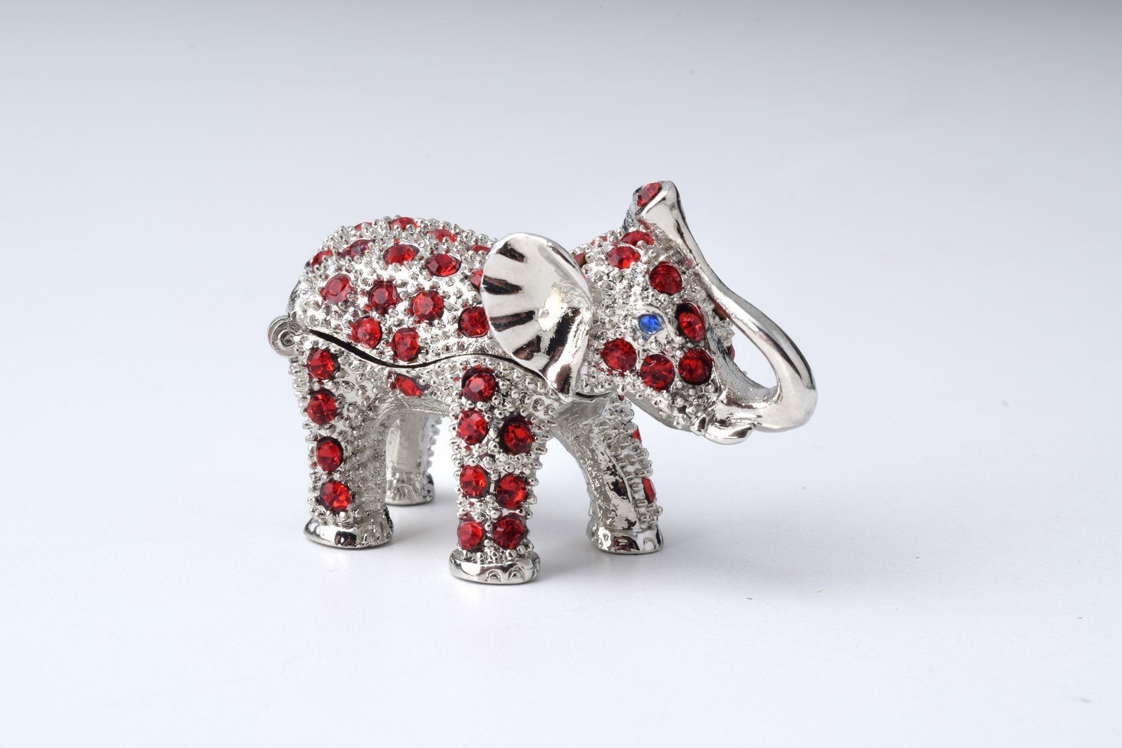 Keren Kopal Silver & Red Elephant
