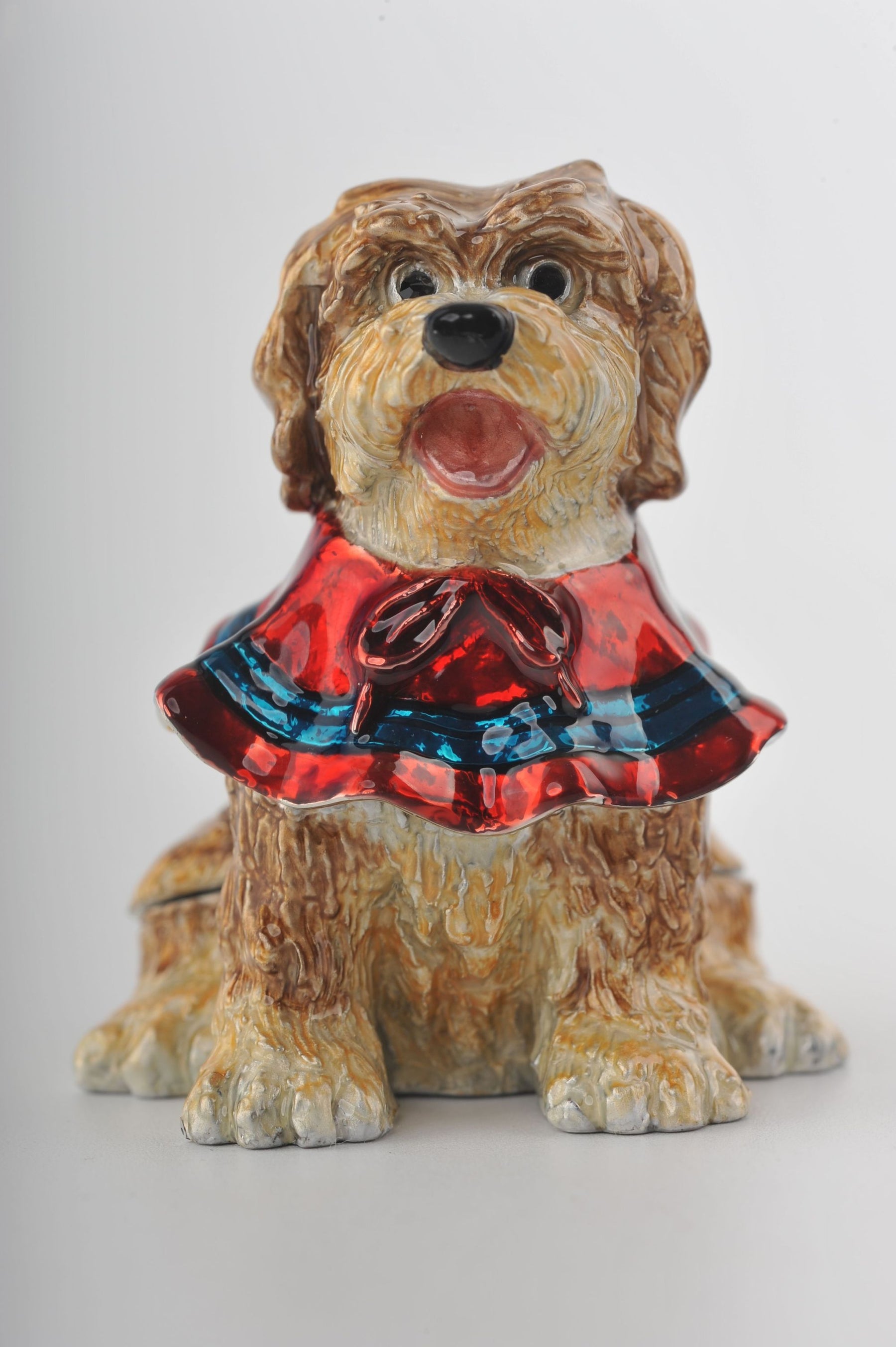 Keren Kopal Sitting Dog