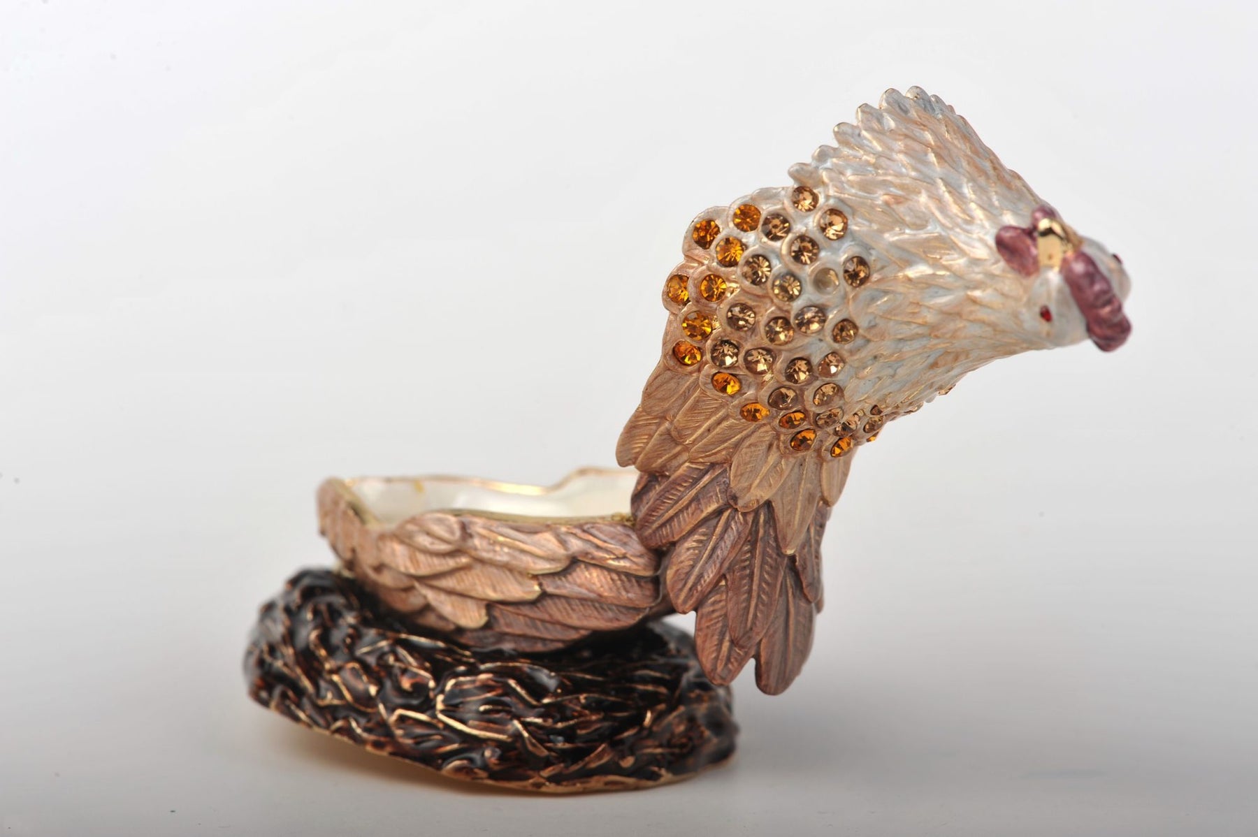 Keren Kopal Sitting Rooster