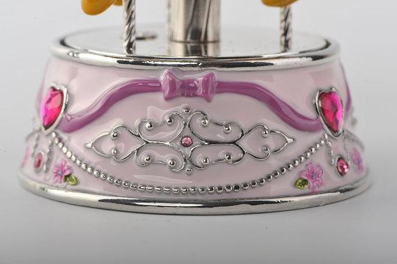 Keren Kopal Spinning Music Playing Pink Carousel with Yellow Frogs