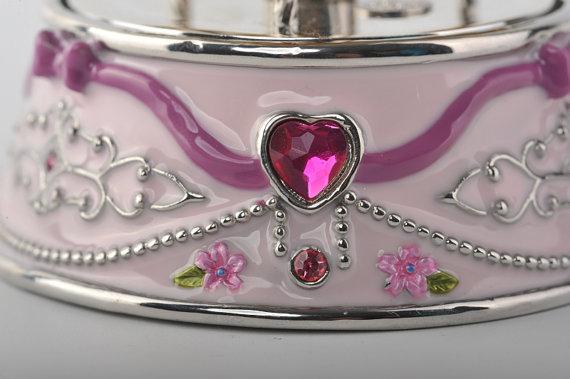 Keren Kopal Spinning Music Playing Pink Carousel with Yellow Frogs