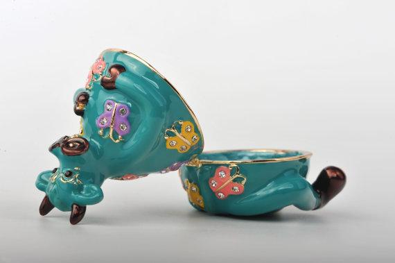 Keren Kopal Turquoise Bull with Colorful Butterflies