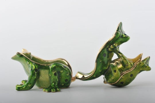 Keren Kopal Two Jumping Frogs