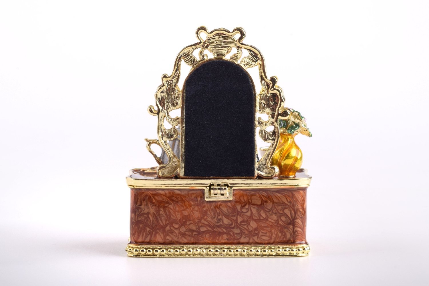 Keren Kopal Vanity Table