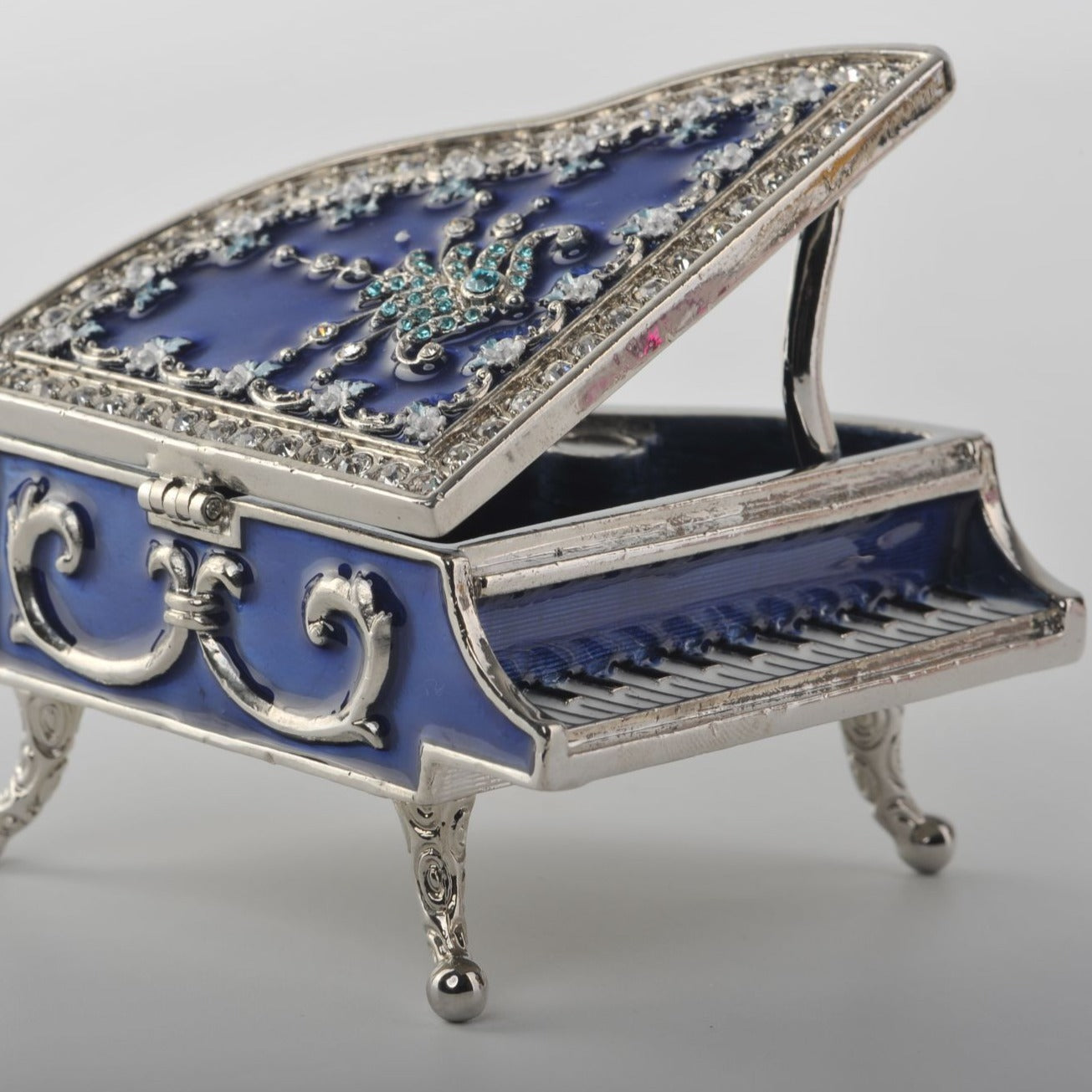 Keren Kopal Vintage Blue Piano