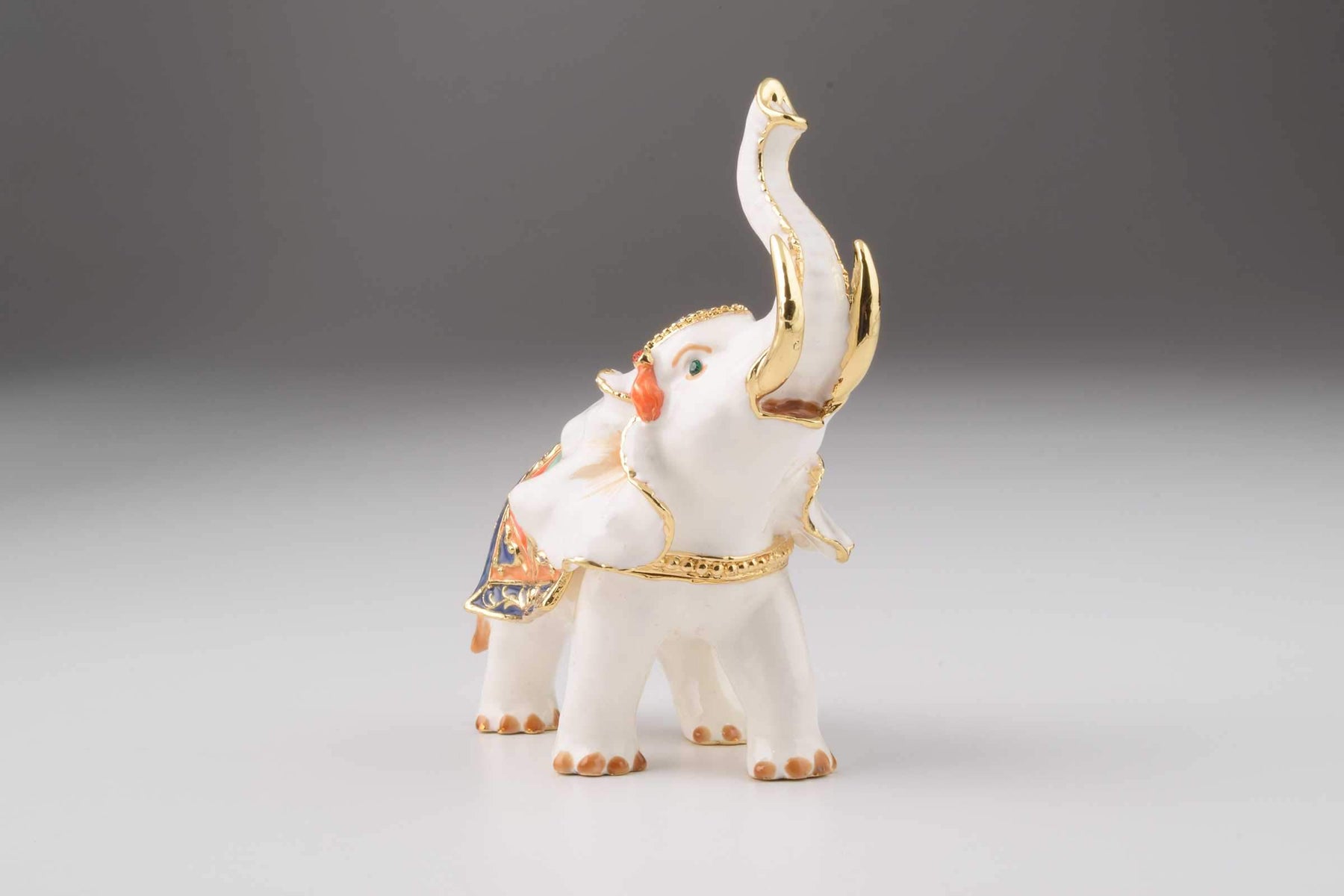 Keren Kopal White Cheering Elephant