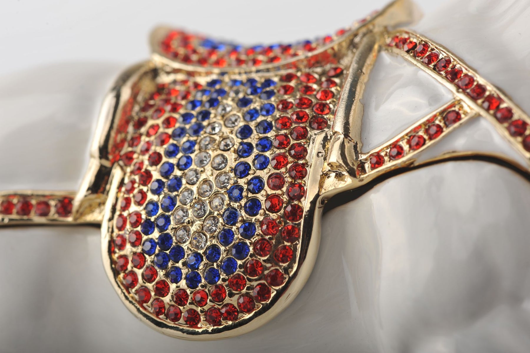 Keren Kopal White Horse with Crystal Saddle