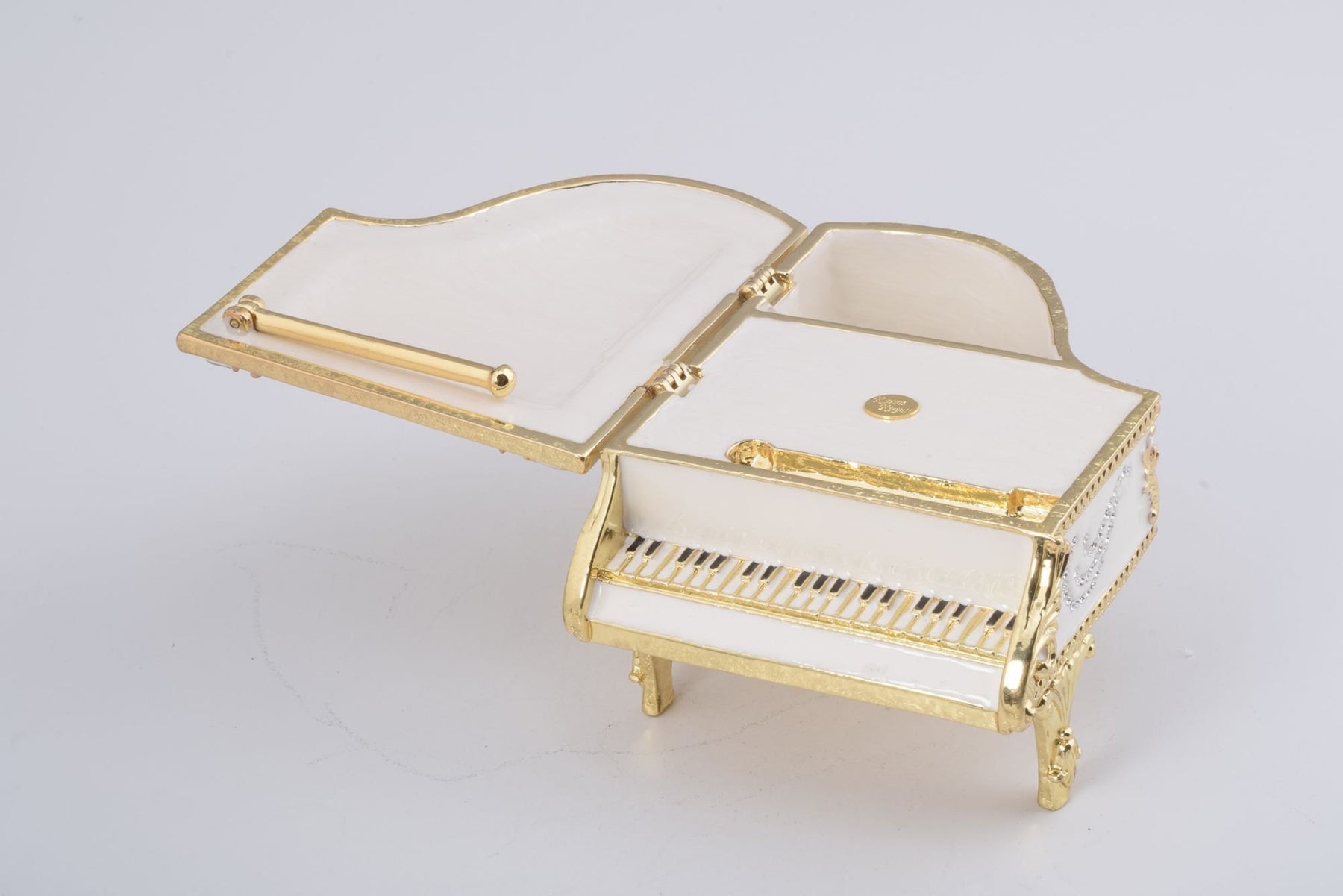 Keren Kopal White Piano