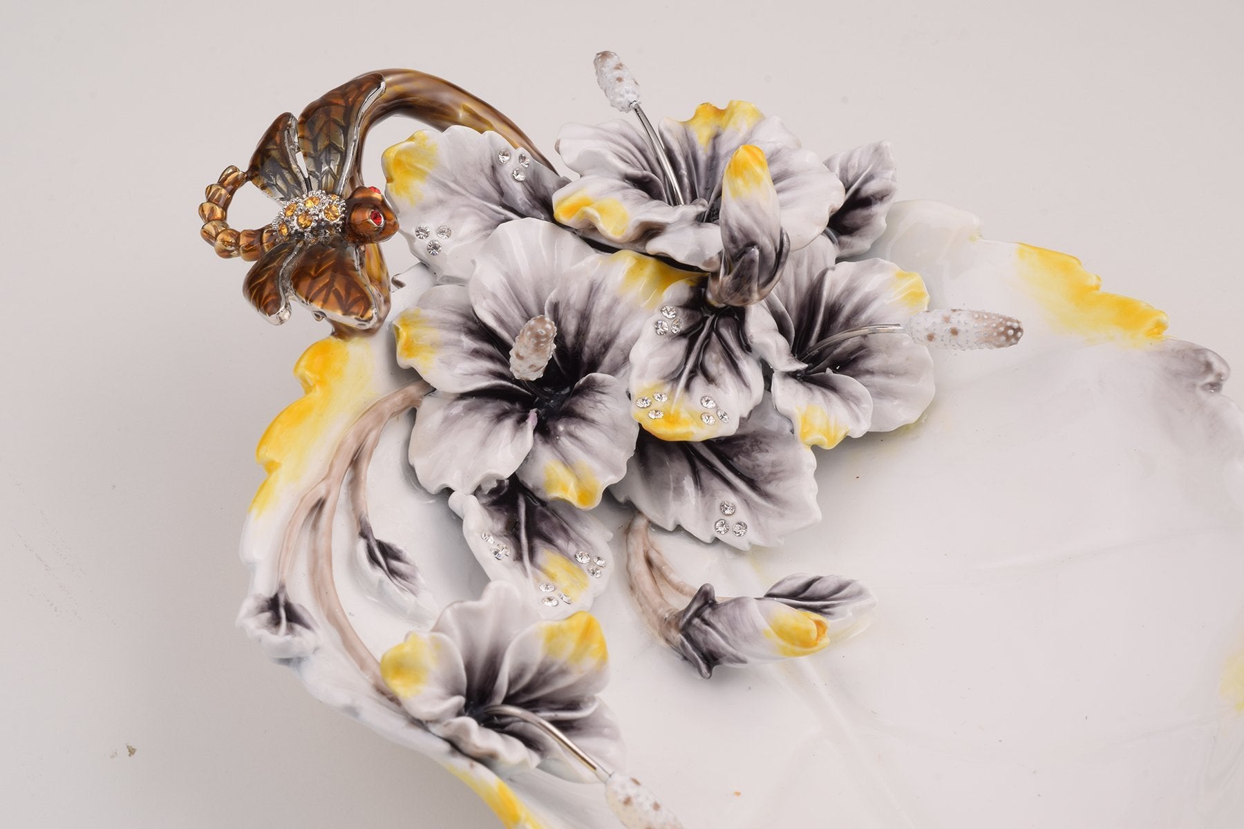 Keren Kopal White Plate with Flowers