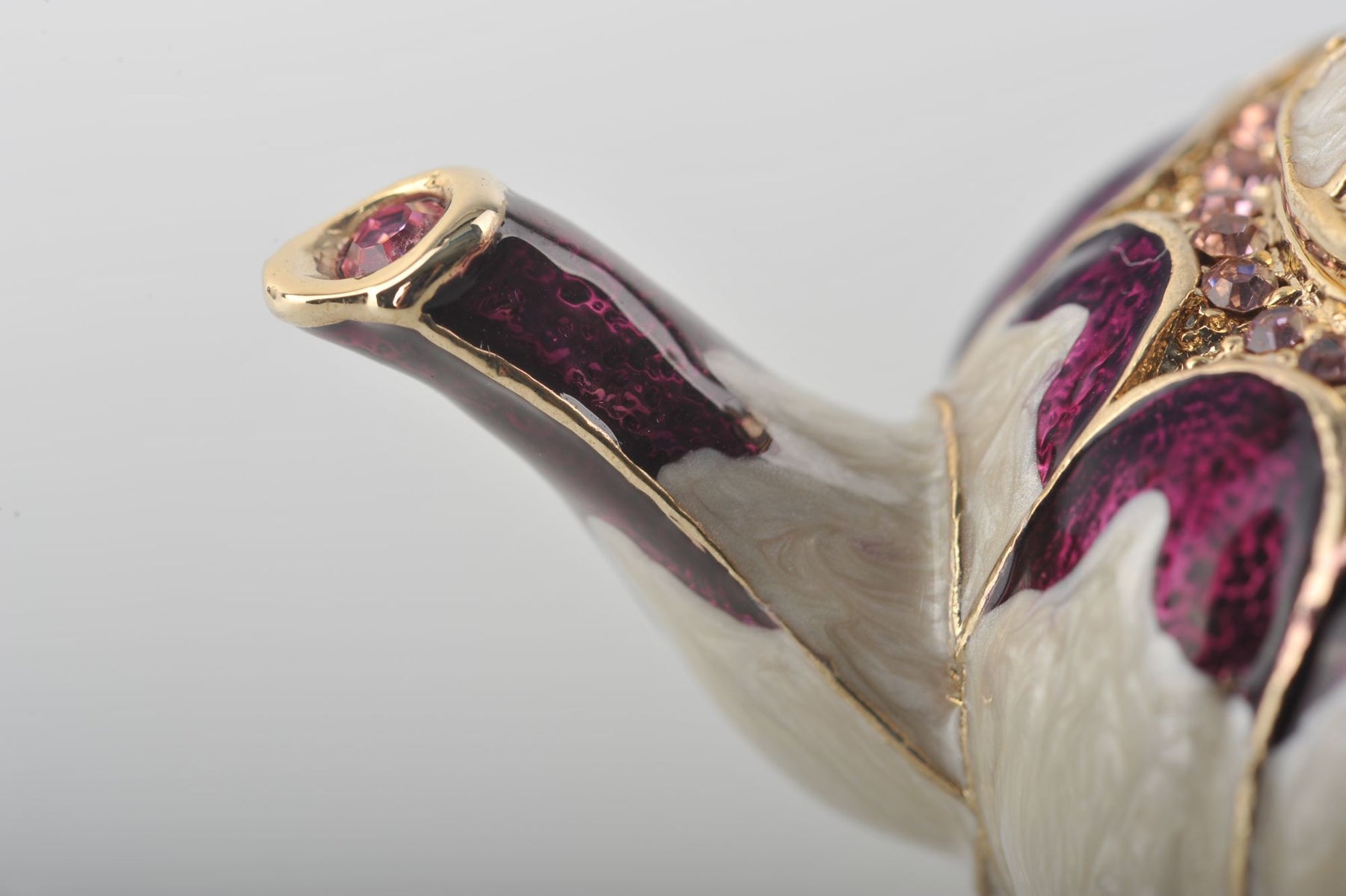 Keren Kopal White Teapot with Pink Roses