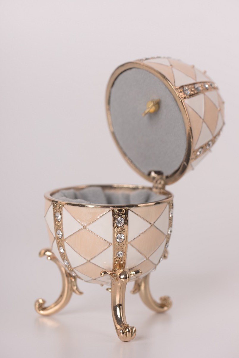 Keren Kopal White & Pink Music Playing Faberge Egg