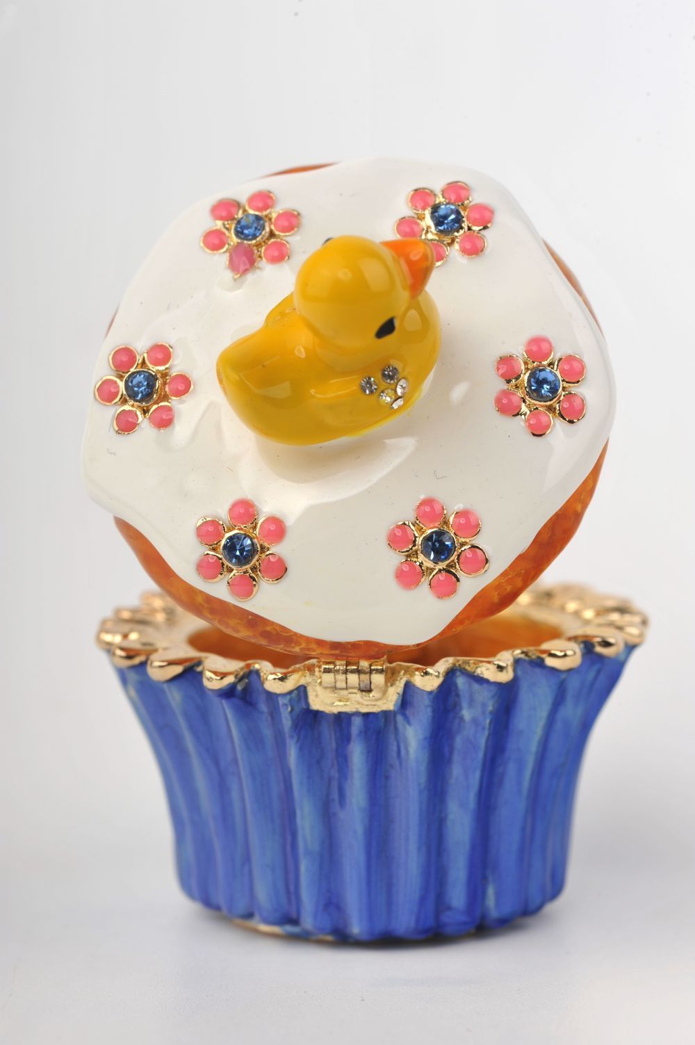 Keren Kopal Yellow Duck on Blue Cupcake