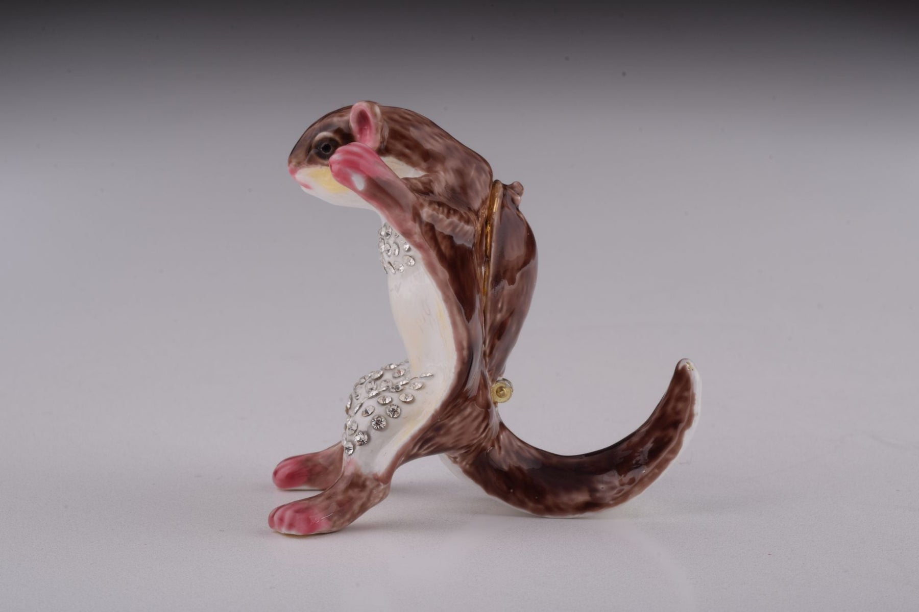 Keren Kopal Brown bat