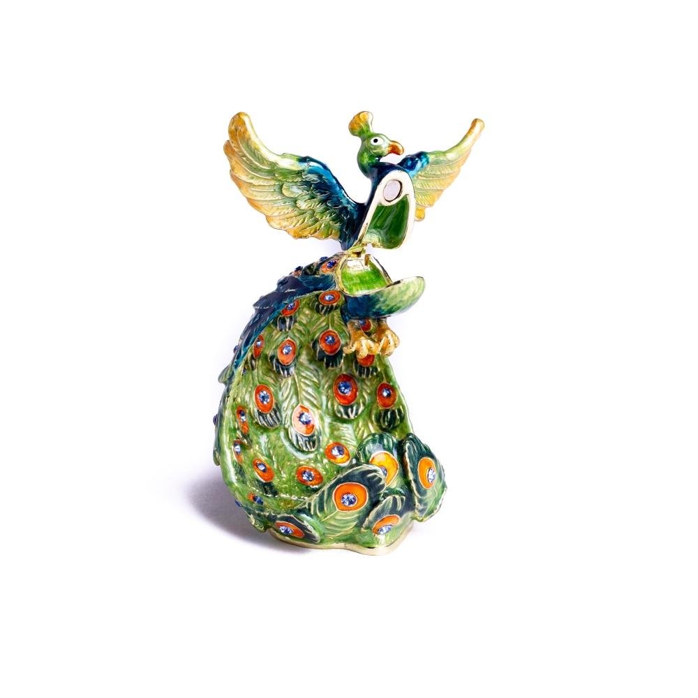 Keren Kopal Colorful Decorated Peacock