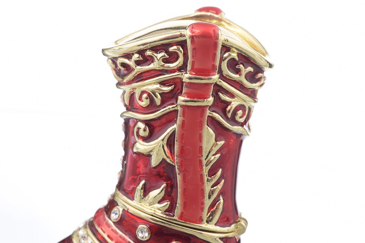 Keren Kopal Red Musketeer Shoe
