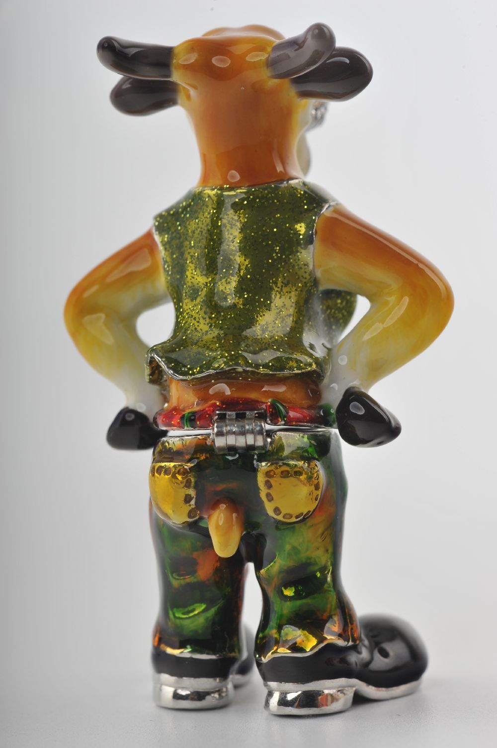 Keren Kopal Standing Bull with Green Pants