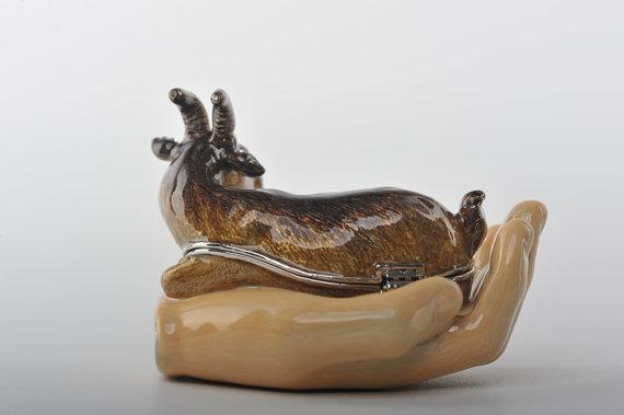 Keren Kopal Zodiac Ram Laying on Hand