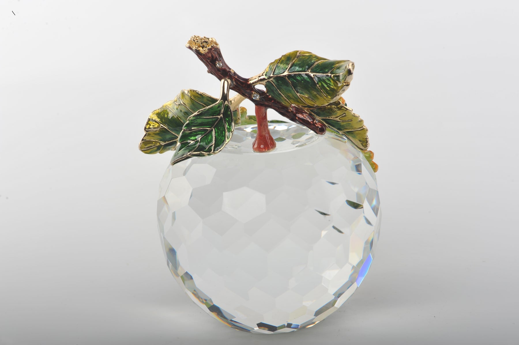 Keren Kopal Crystal Apple with a Green Frog on it
