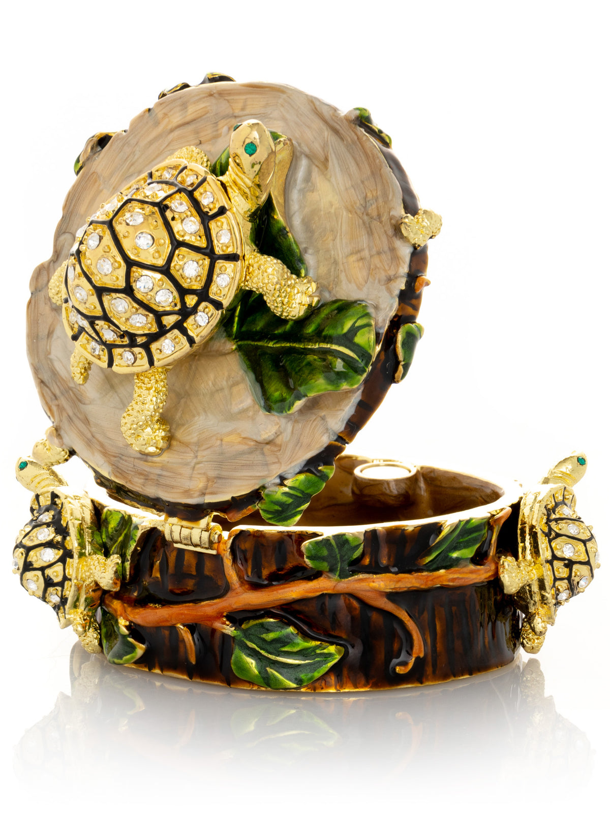 Keren Kopal Turtles on Tree Trunk