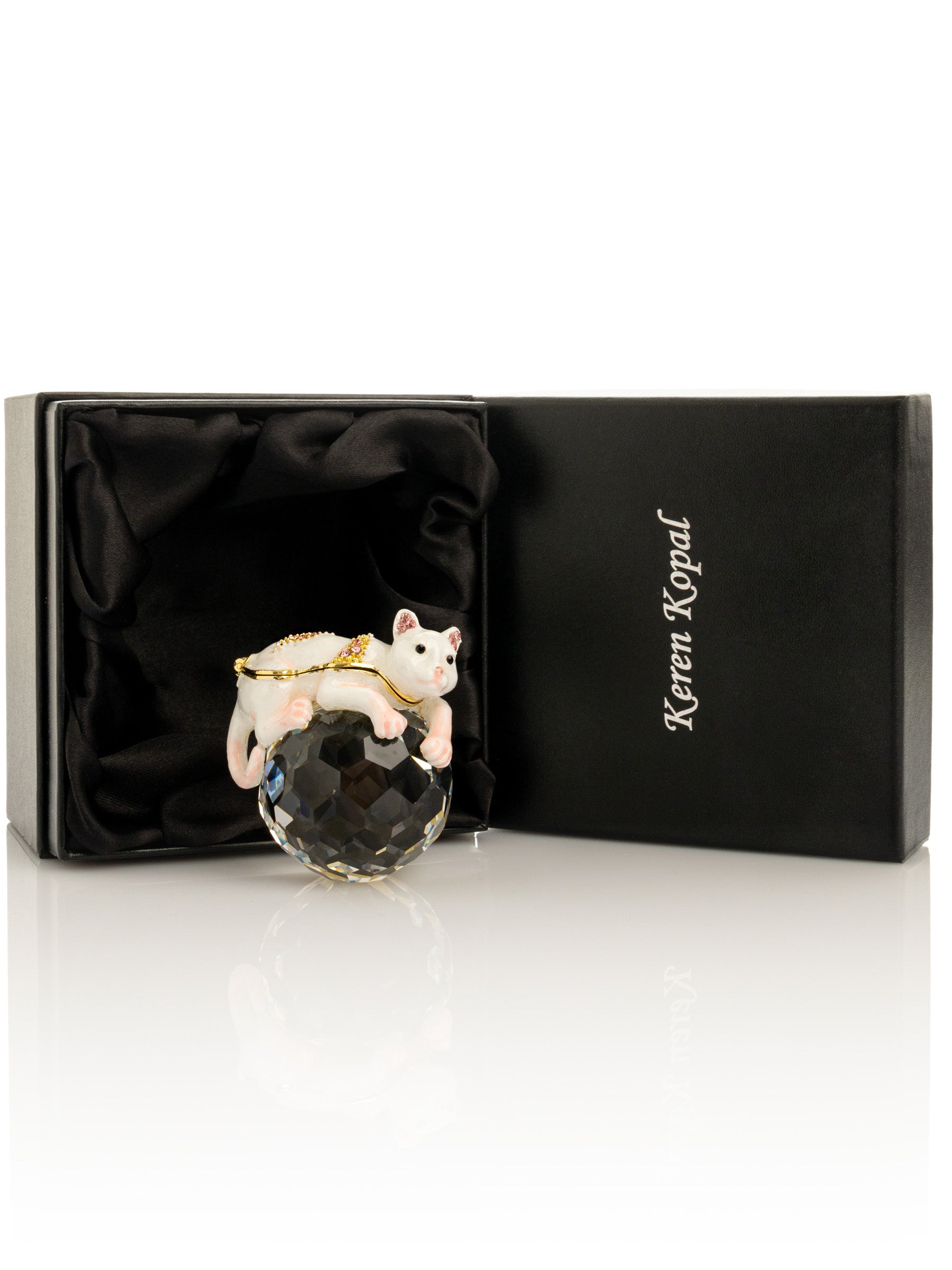 Keren Kopal White Cat on Crystal