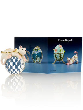 Keren Kopal White Cat on Crystal