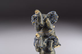 Keren Kopal Three Elephants