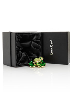 Keren Kopal Golden Frog on Green Leaf