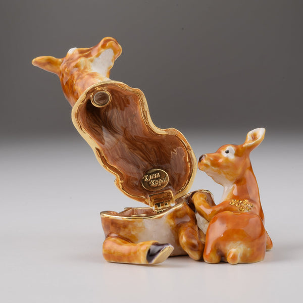 Mutter Bambi mit Kind
