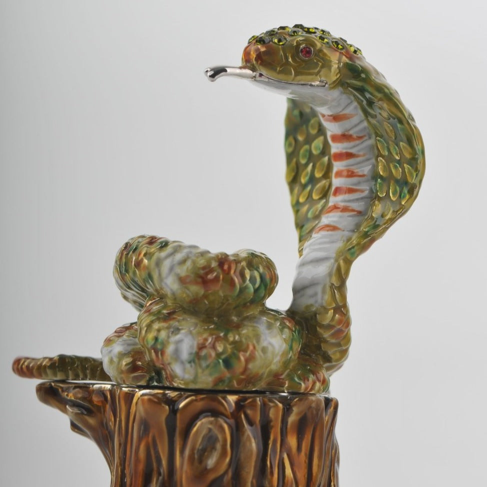 Keren Kopal Cobra Snake on Tree Trunk  51.50