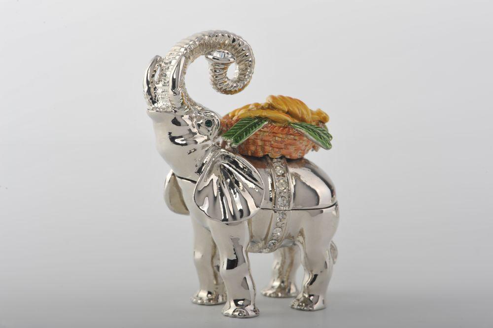 Keren Kopal Elephant with Bananas  47.75