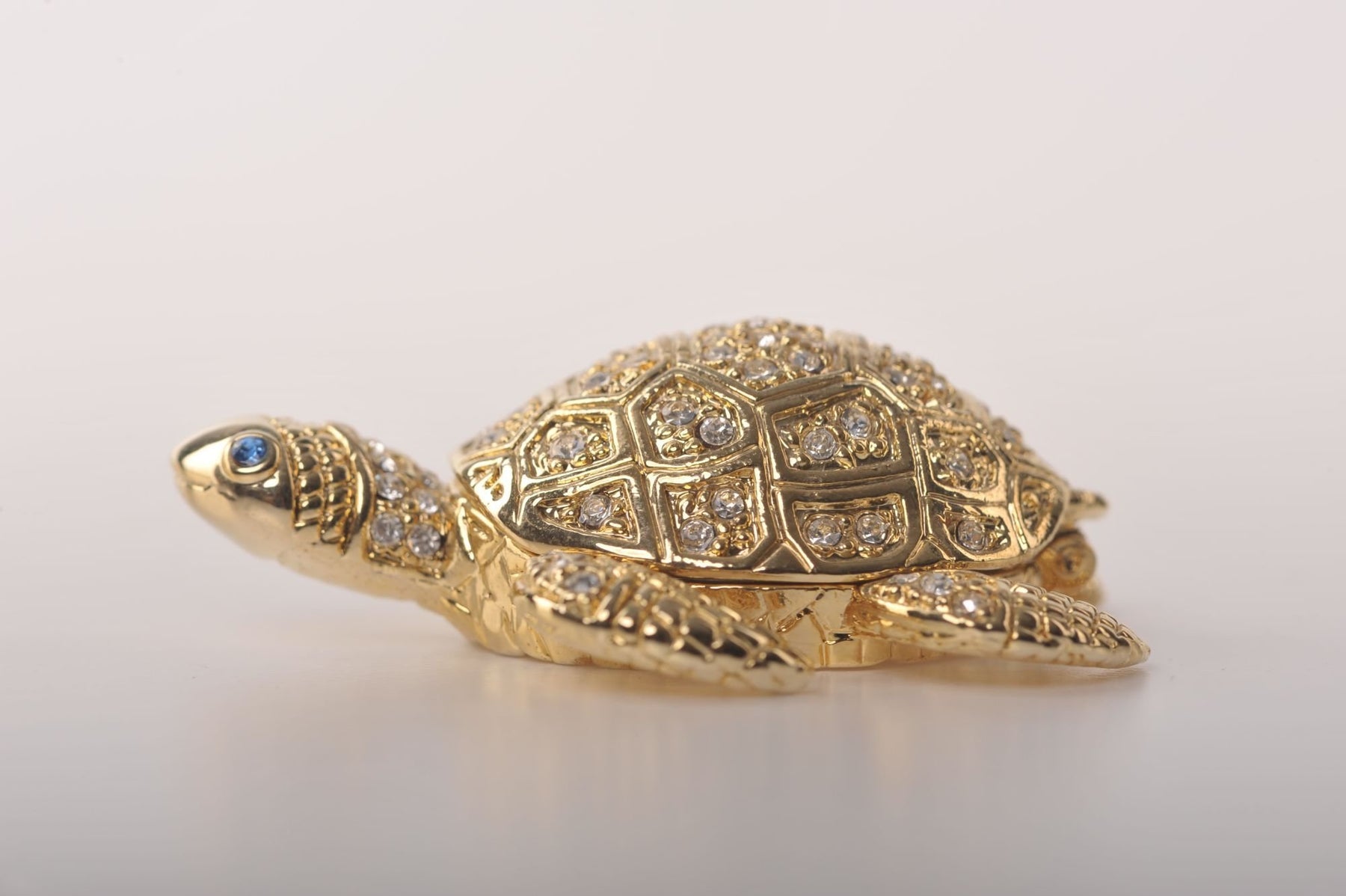 Keren Kopal Golden Sea Turtle  30.00